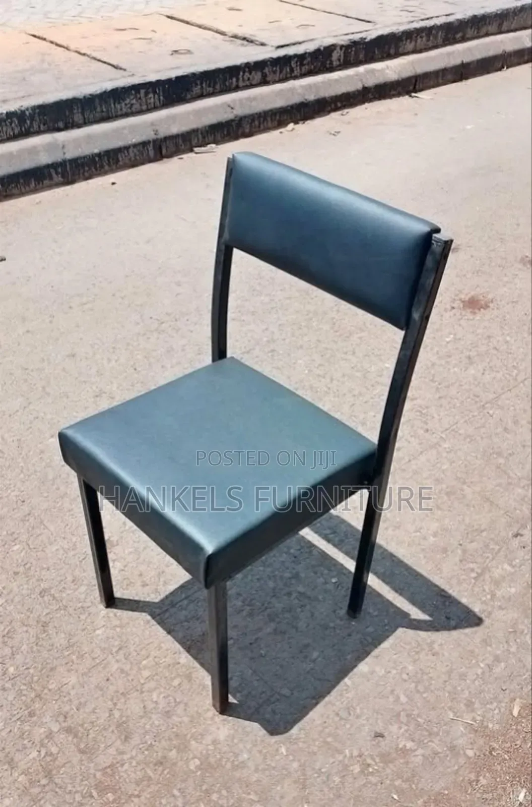 Office Visitor Chair – Metallic Frame Padded Leather Seat