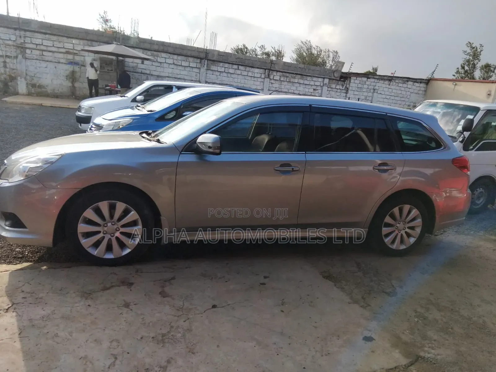 Subaru Legacy 2010 Silver