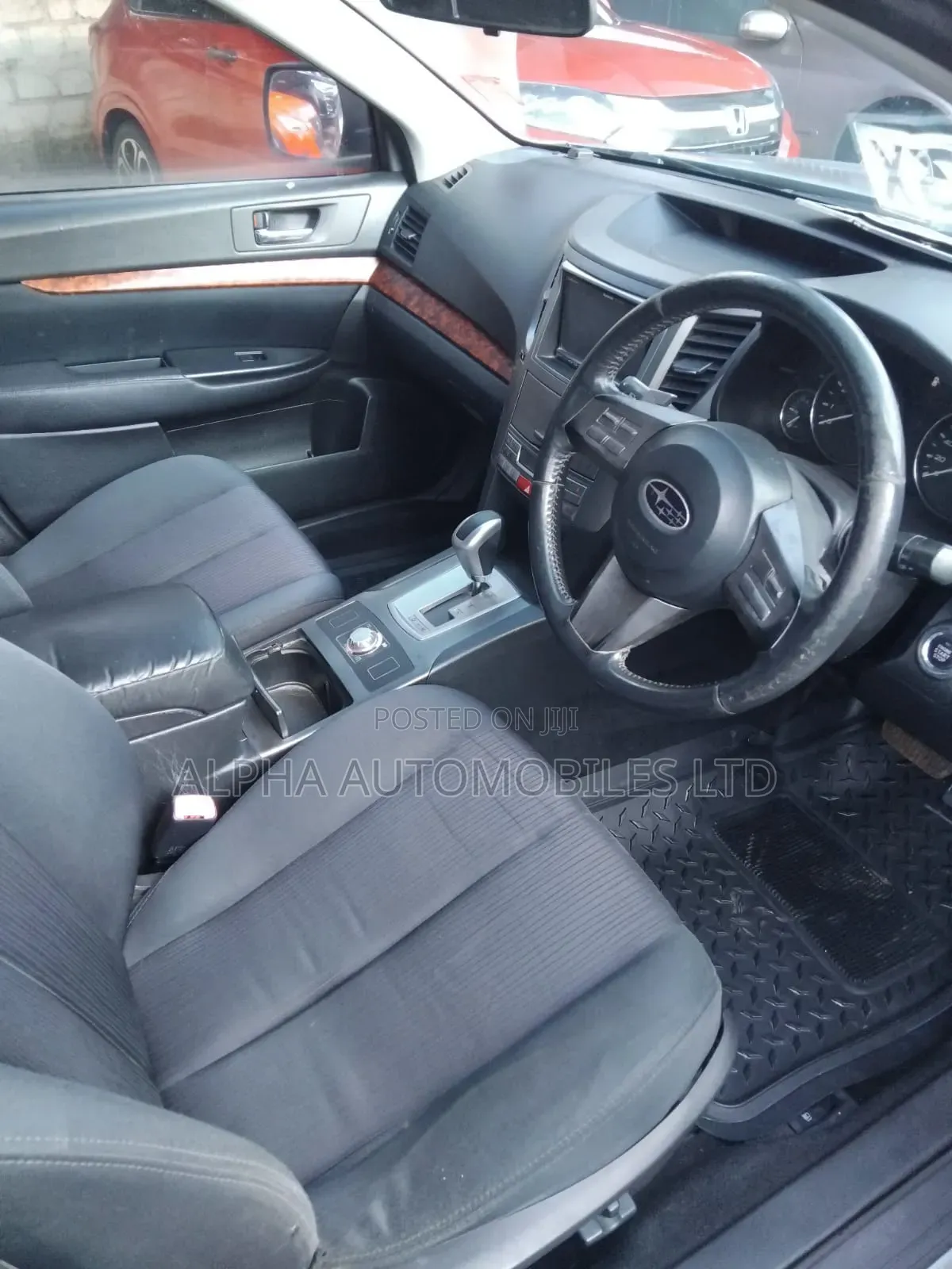 Subaru Legacy 2010 Silver