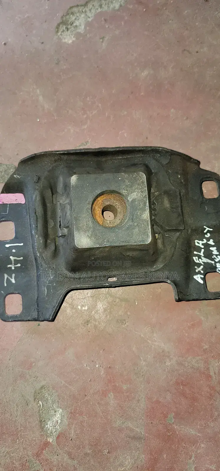 Mazda Premacy/Axela Gearbox Mountain