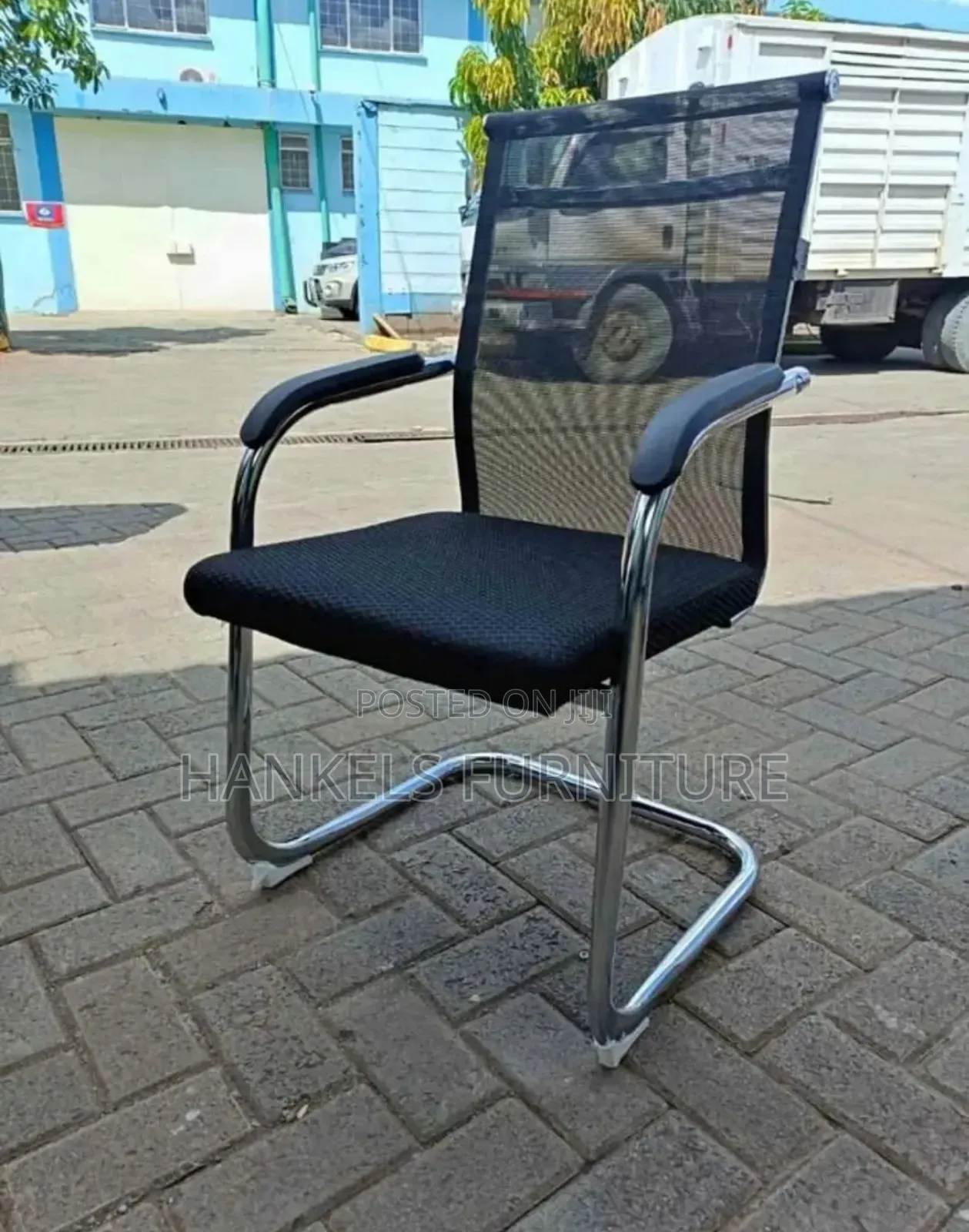 Guest Reception Chair – Robust Without Casters