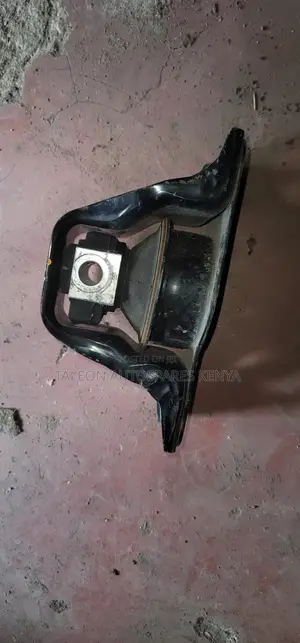 Nissan Tiida,Ad,Wing Road Engine Mountain