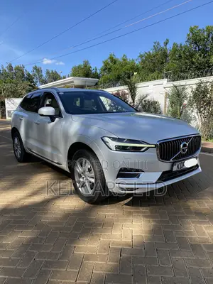 Volvo XC60 2018 White