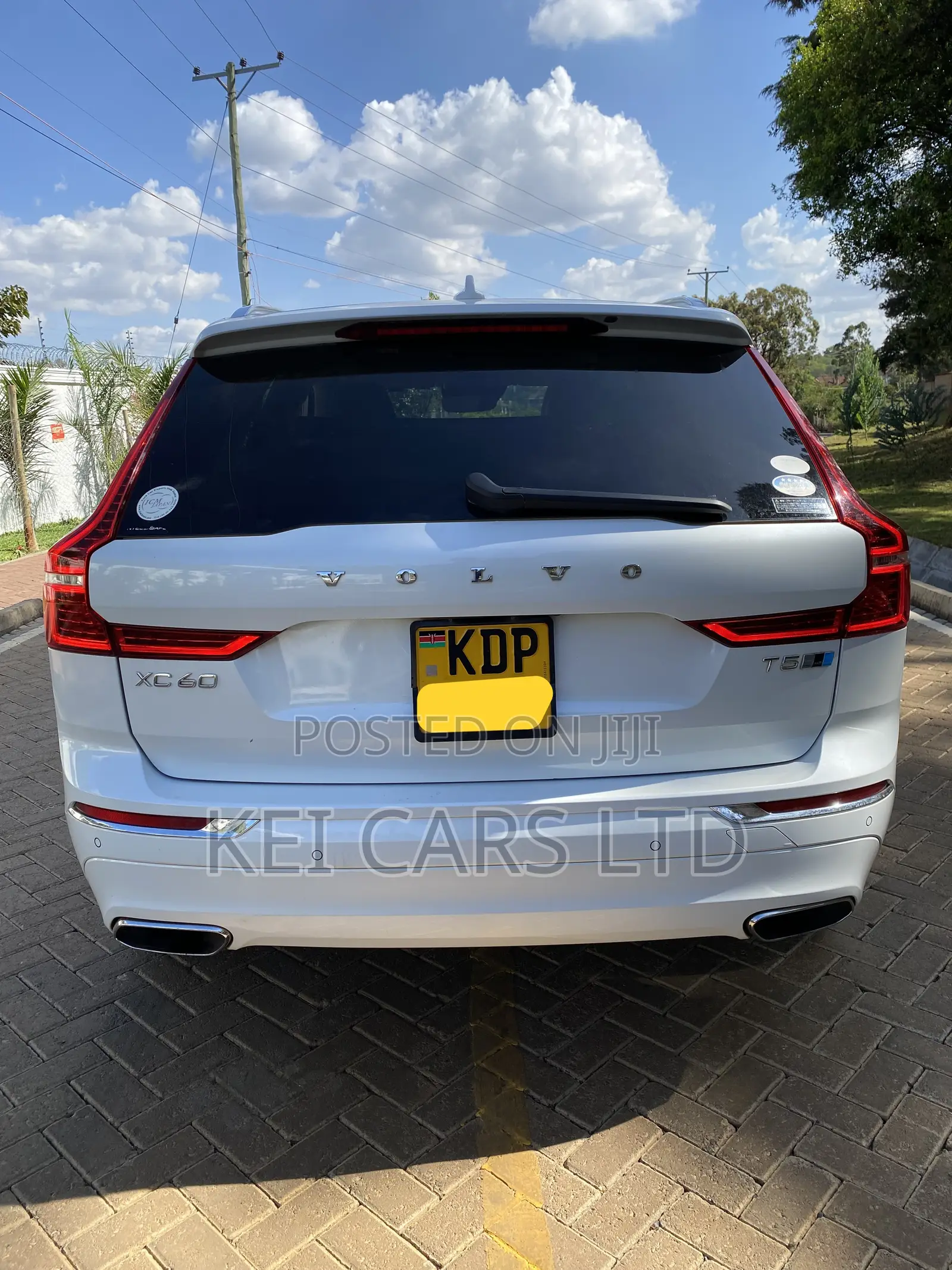 Volvo XC60 2018 White