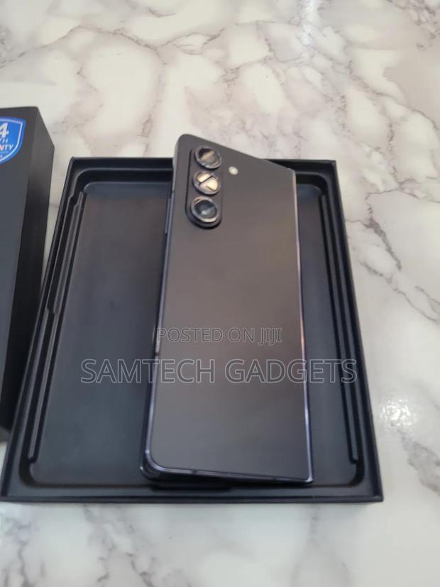 Samsung Galaxy Z Fold 5 256 GB Black - thumbnail 4