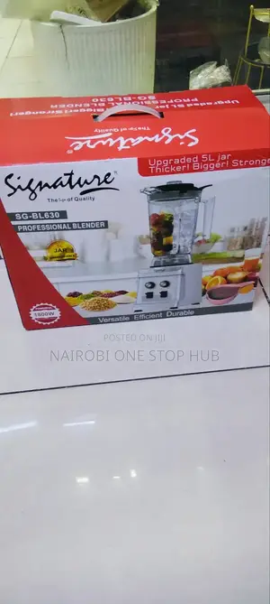 Signature High Performance Blender With Thick Jar