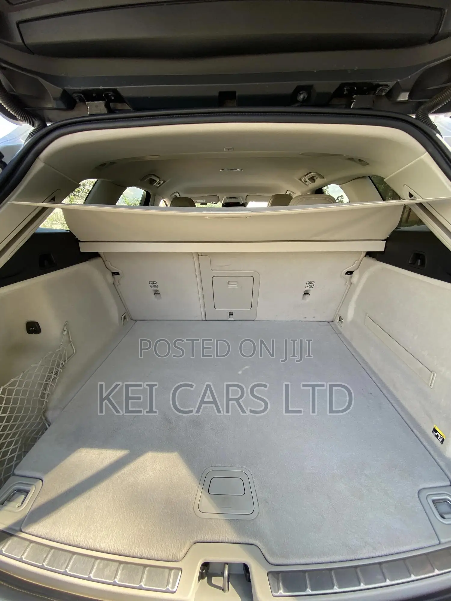 Volvo XC60 2018 White