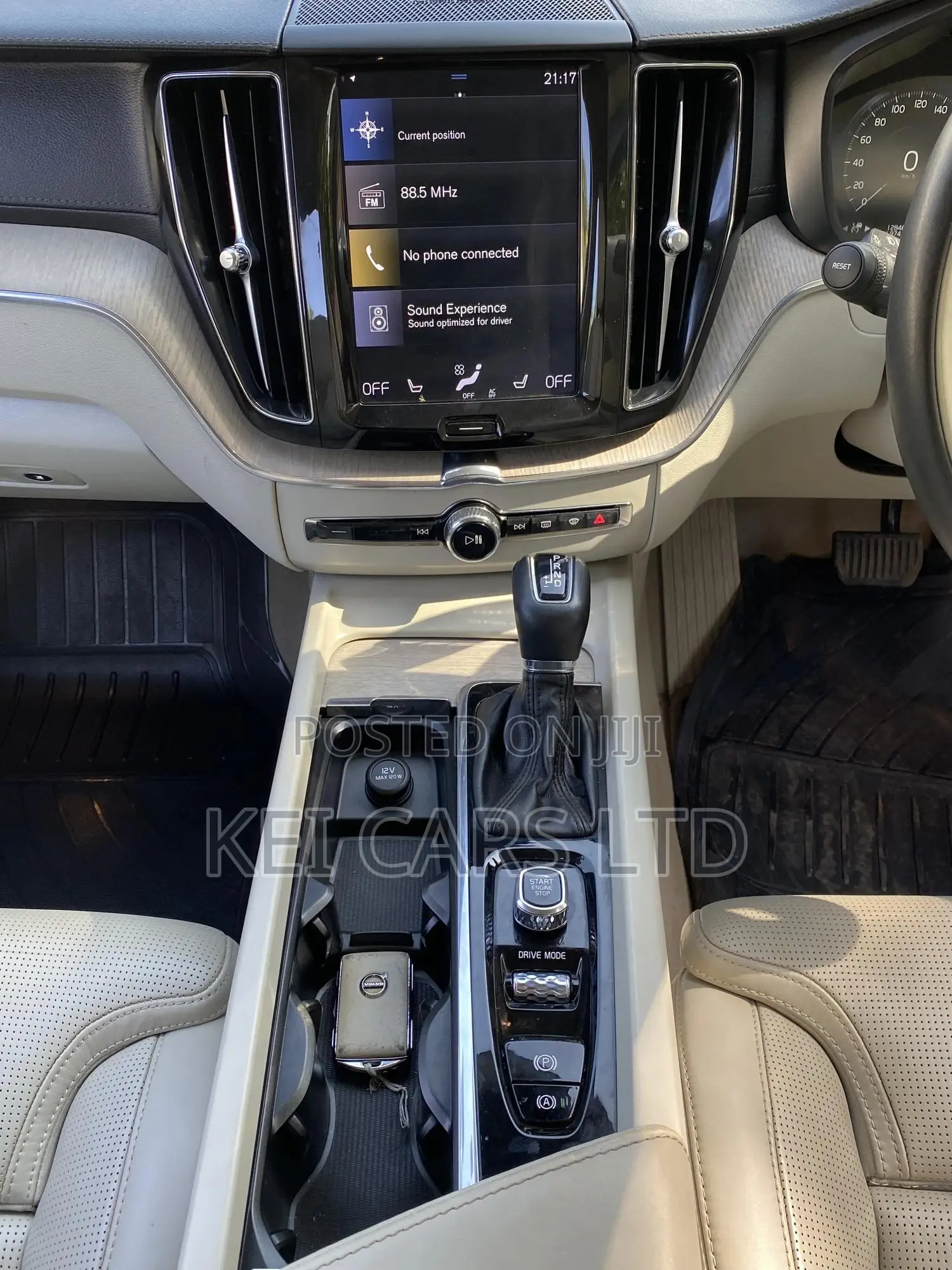 Volvo XC60 2018 White