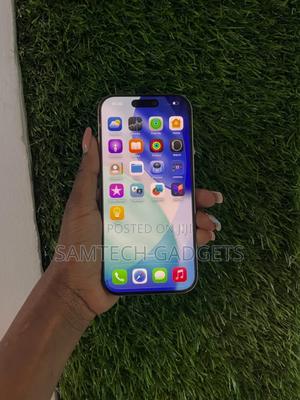 Apple iPhone 16 Pro 256 GB Gray - thumbnail 2