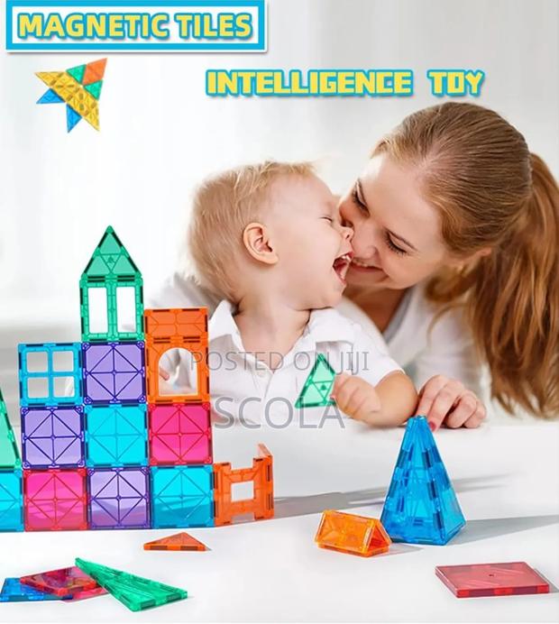 *Magnetic Tiles 100pcs at 3900