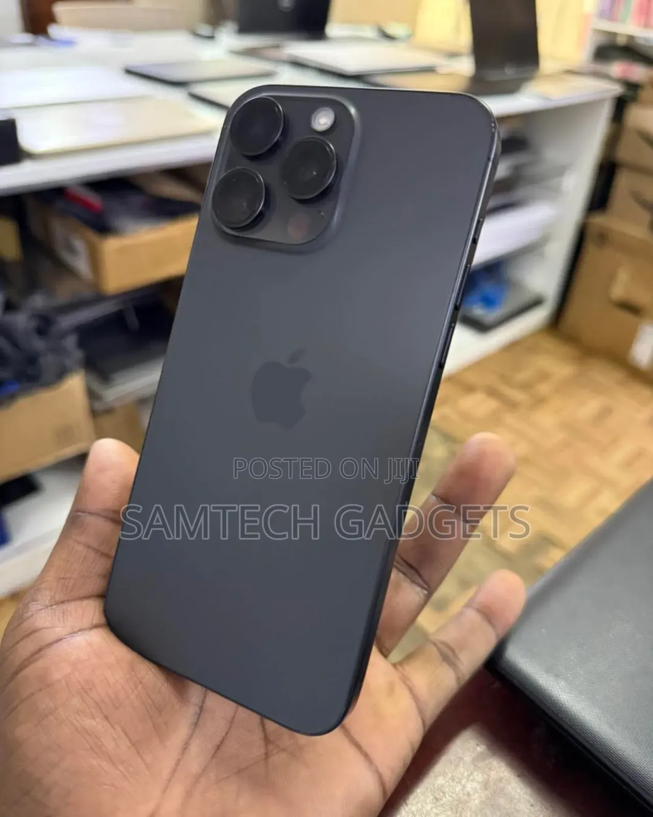 Apple iPhone 15 Pro Max 1 TB Black