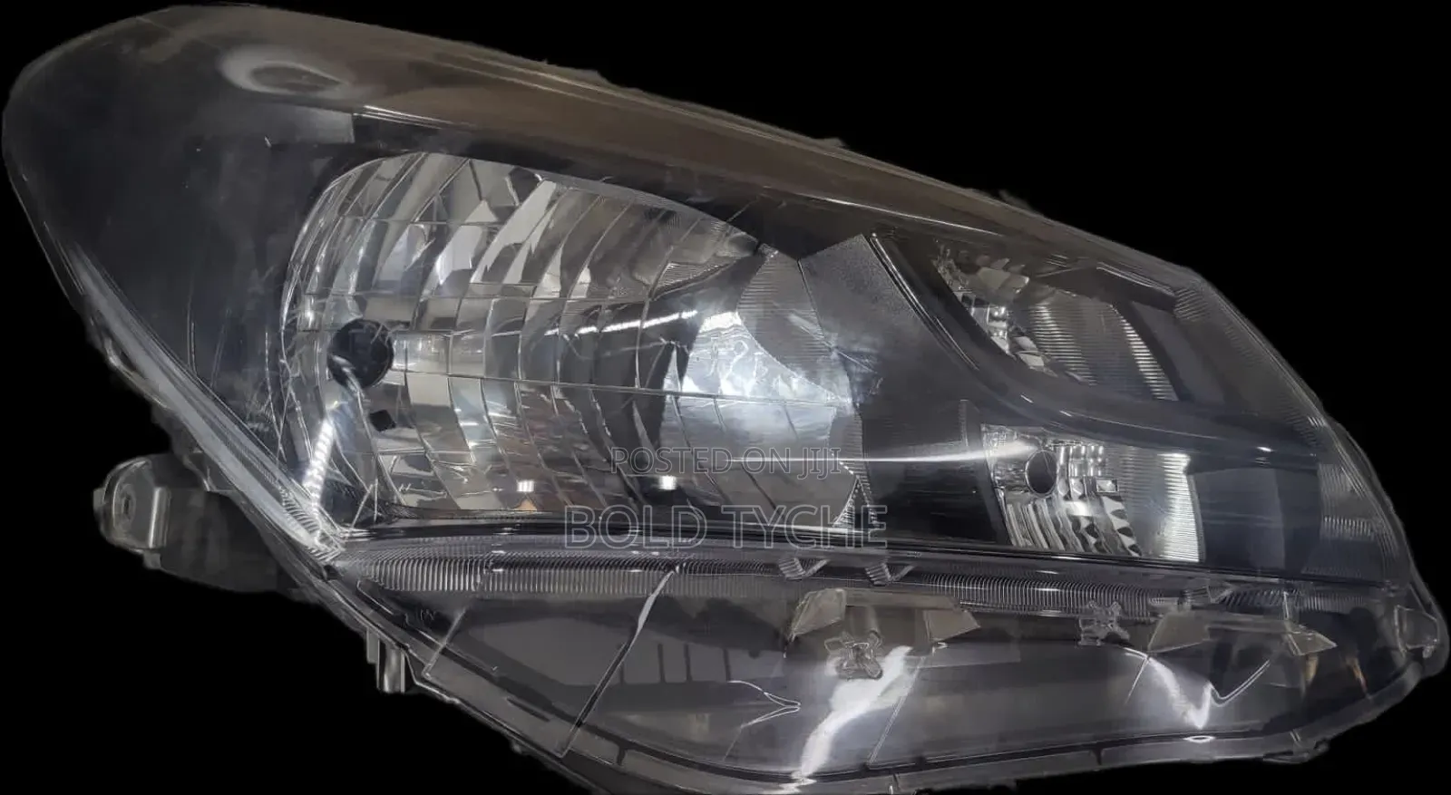 Toyota Vitz 52-269 Headlight 2015( Ex Japan)