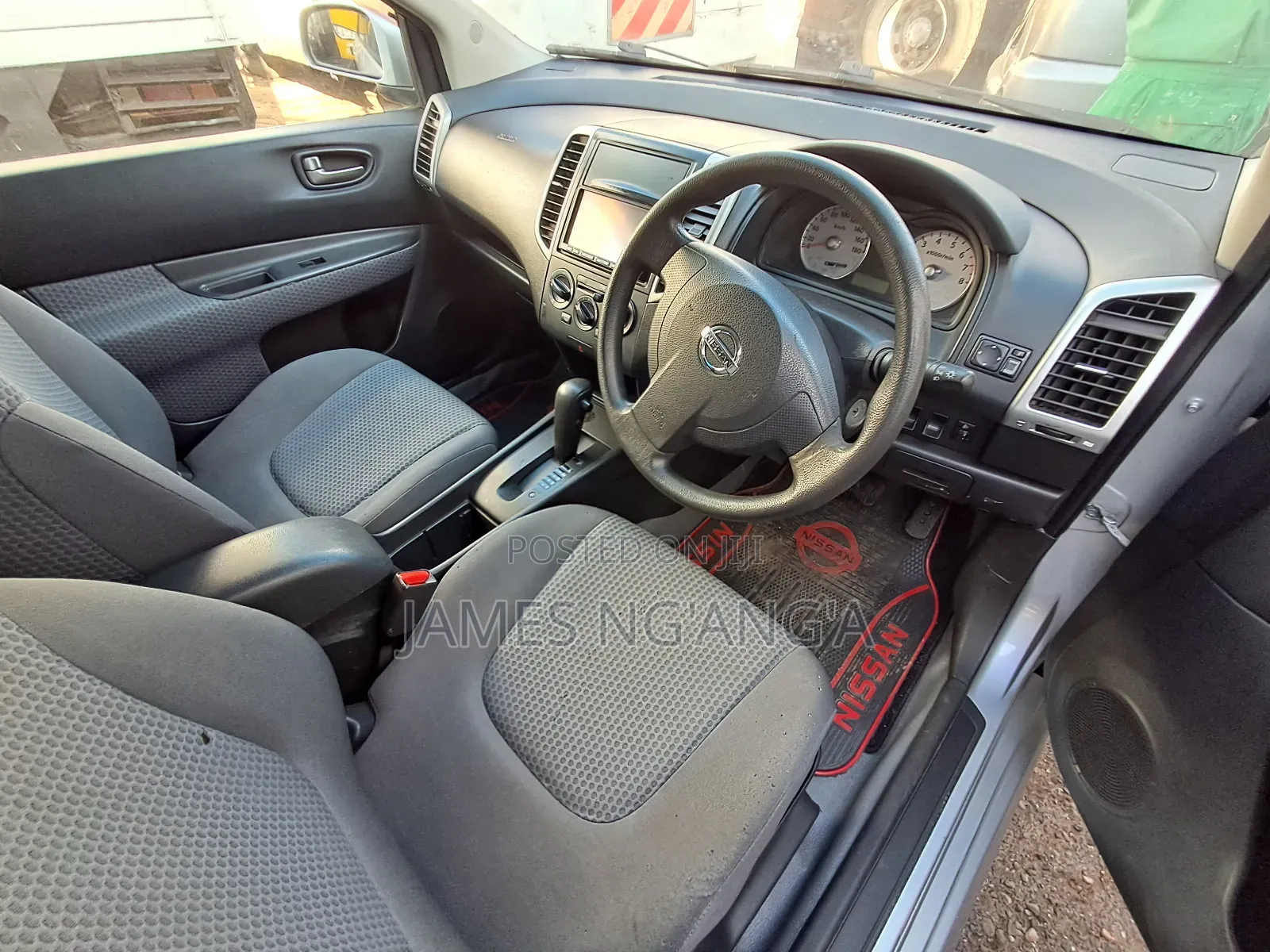 Nissan Wingroad 2009 Silver