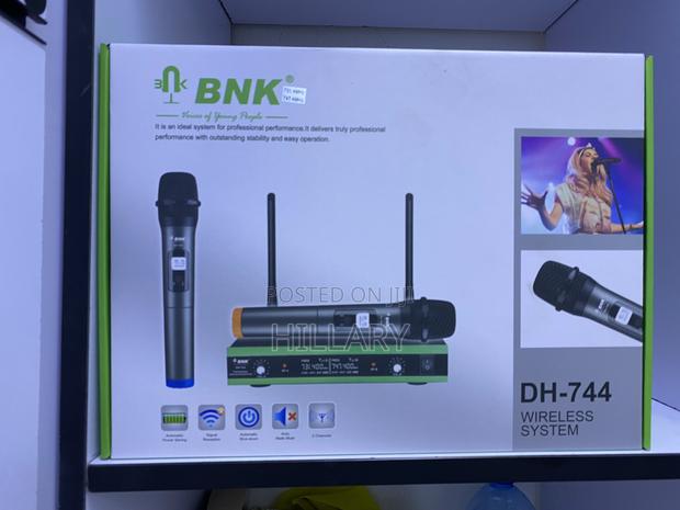 BNK Wireless Microphone - main view