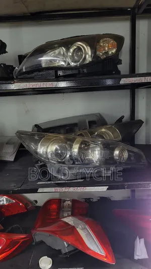 Toyota Wish 2010 Xenon Headlight