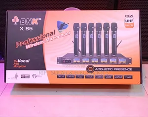 BNK X85 6 Wireless Microphones With 150 Meters Frequency Range.