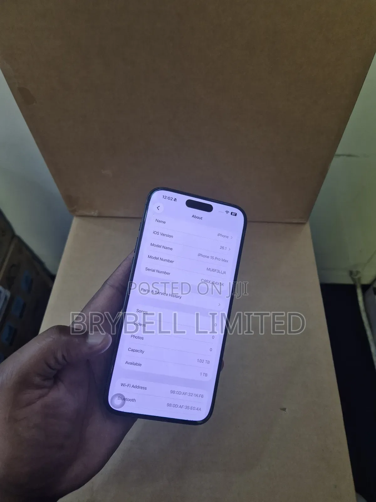Apple iPhone 15 Pro Max 1 TB Gold
