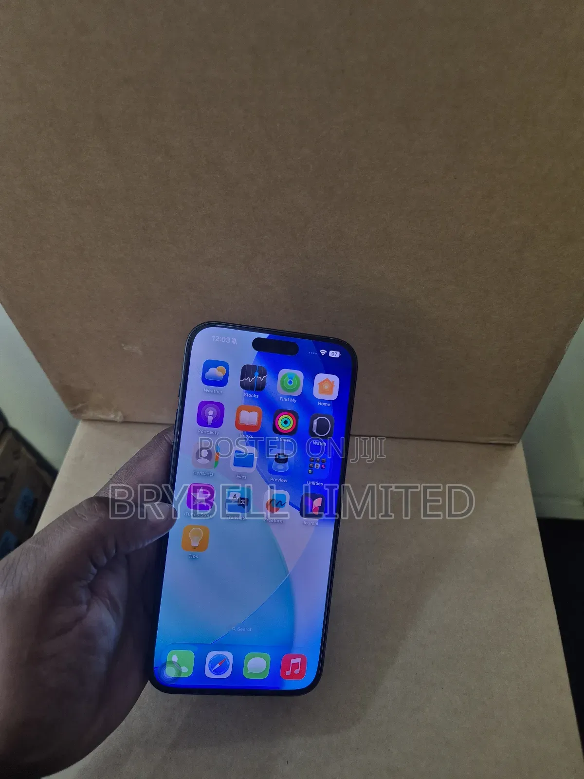 Apple iPhone 15 Pro Max 1 TB Gold