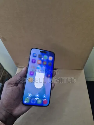 Apple iPhone 15 Pro Max 1 TB Gold