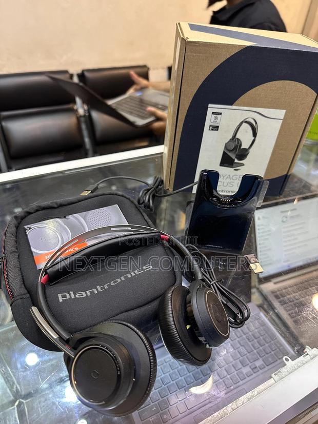 Plantronics - Poly Voyager Focus B825-M Bluetooth Headset W/Stand - thumbnail 4
