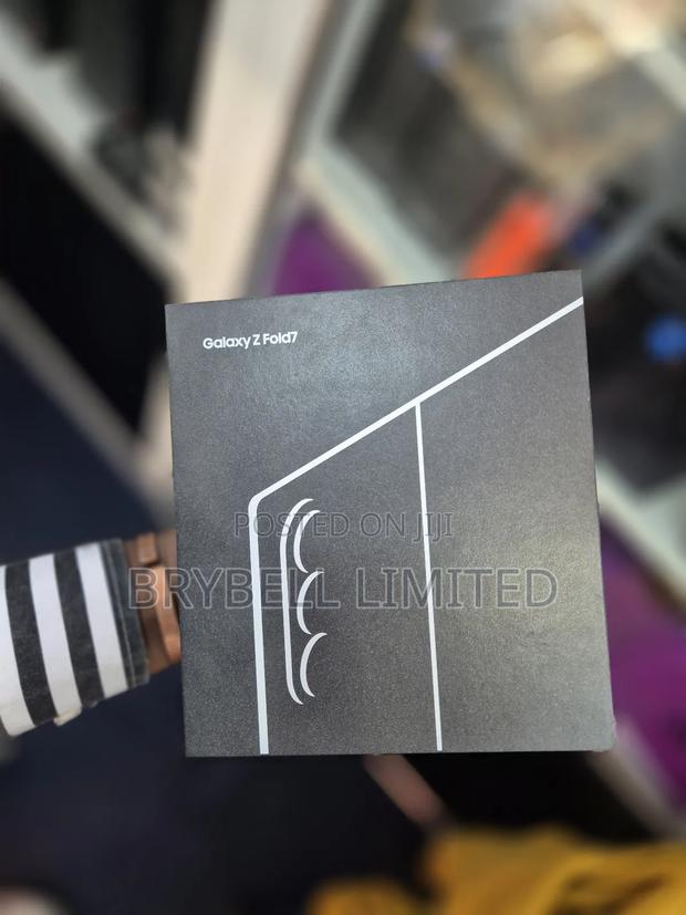New Samsung Galaxy Z Fold7 256 GB Black - thumbnail 7