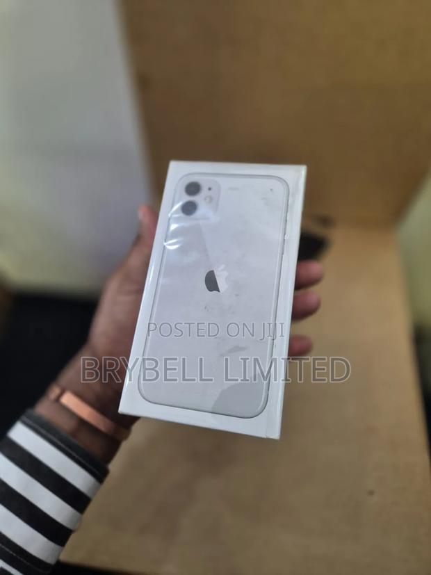 New Apple iPhone 11 128 GB White - thumbnail 4