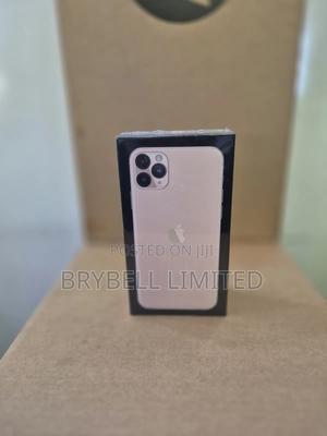 New Apple iPhone 11 Pro Max 256 GB Gold - thumbnail 2