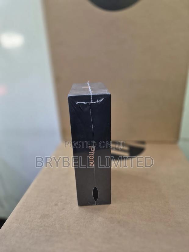 New Apple iPhone 11 Pro Max 256 GB Gold - thumbnail 5