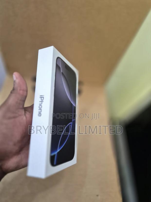 New Apple iPhone 16 Pro Max 256 GB Black - thumbnail 3