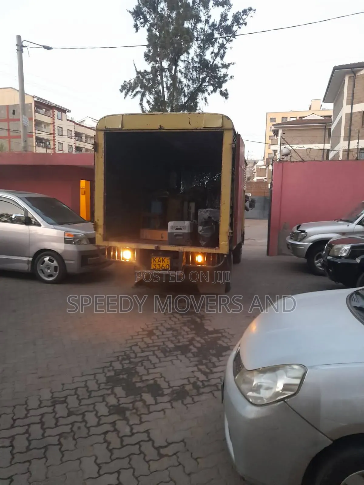 Fh Trucks,Transport Hauling Service. Nairobi to Kisumu