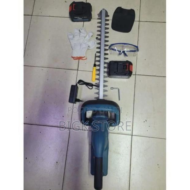 Cordless Hedge Trimmer - thumbnail 2