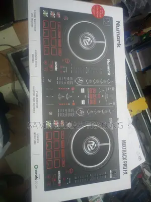 Mixtrack Pro Fx Numark All-in-One, 2-Deck 24-Bit Serato Dj Controller