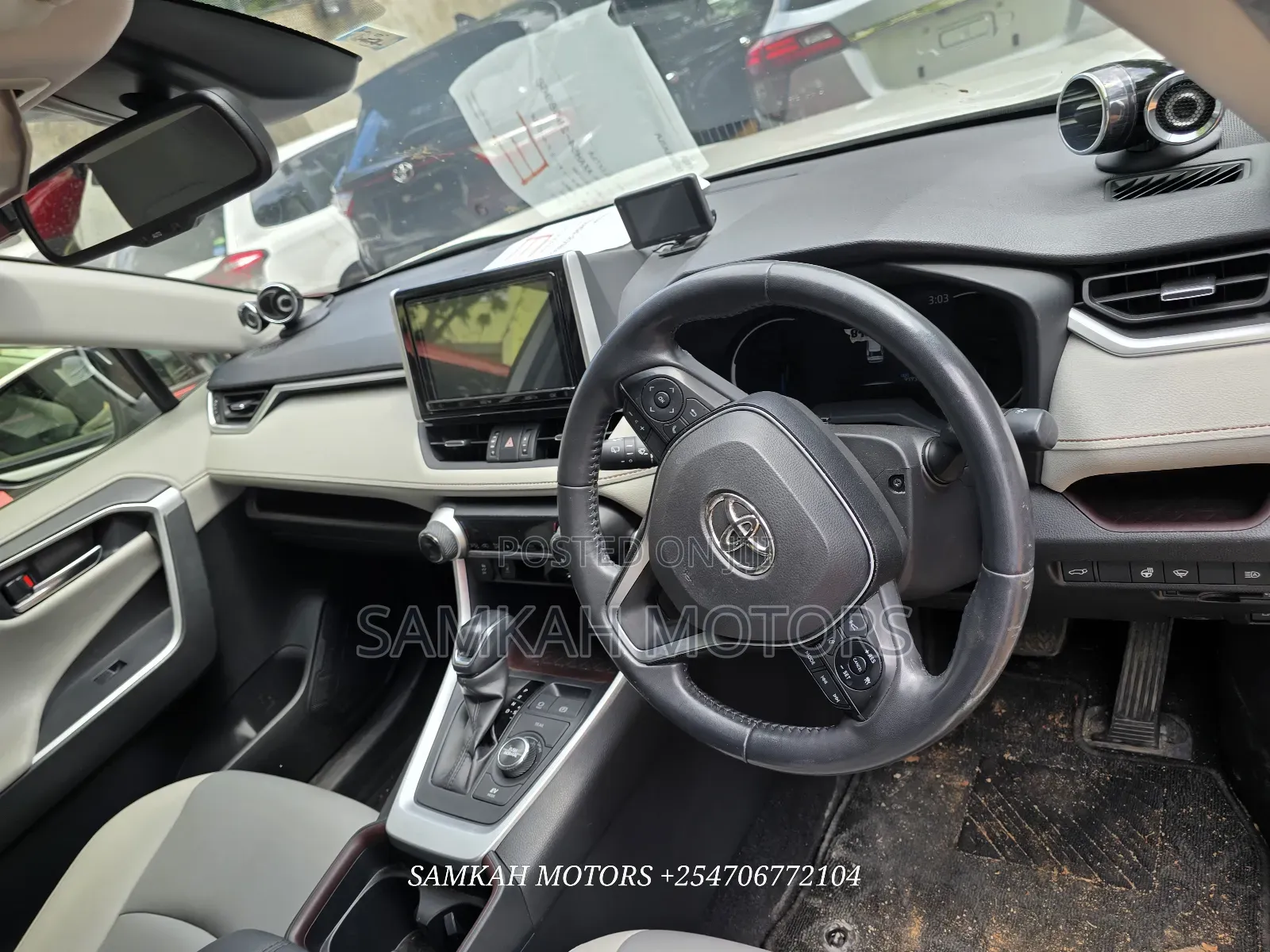 Toyota RAV4 Hybrid 2020 White