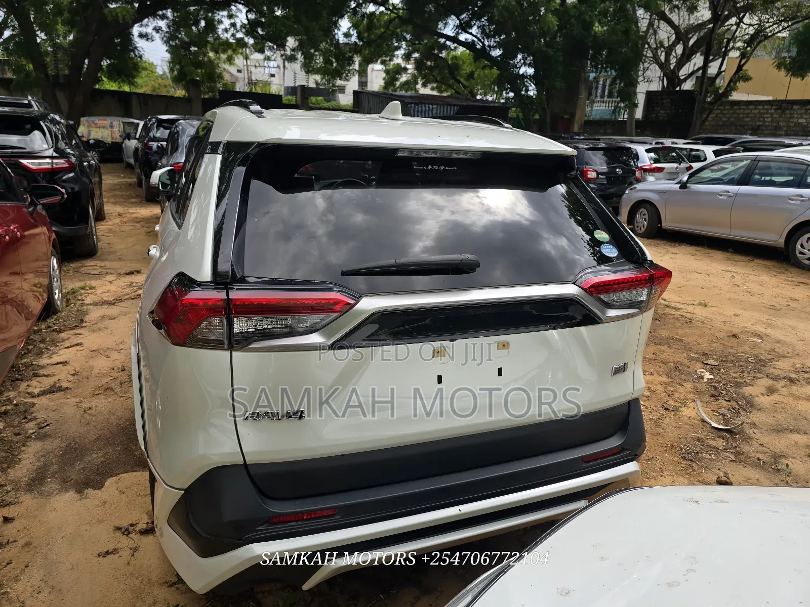 Toyota RAV4 Hybrid 2020 White