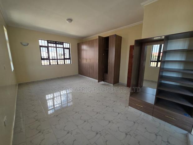3bdrm Bungalow in Acacia, Kitengela for sale - thumbnail 5
