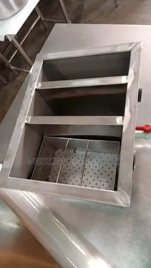 Customized Kitchen Greas Traps Stainless