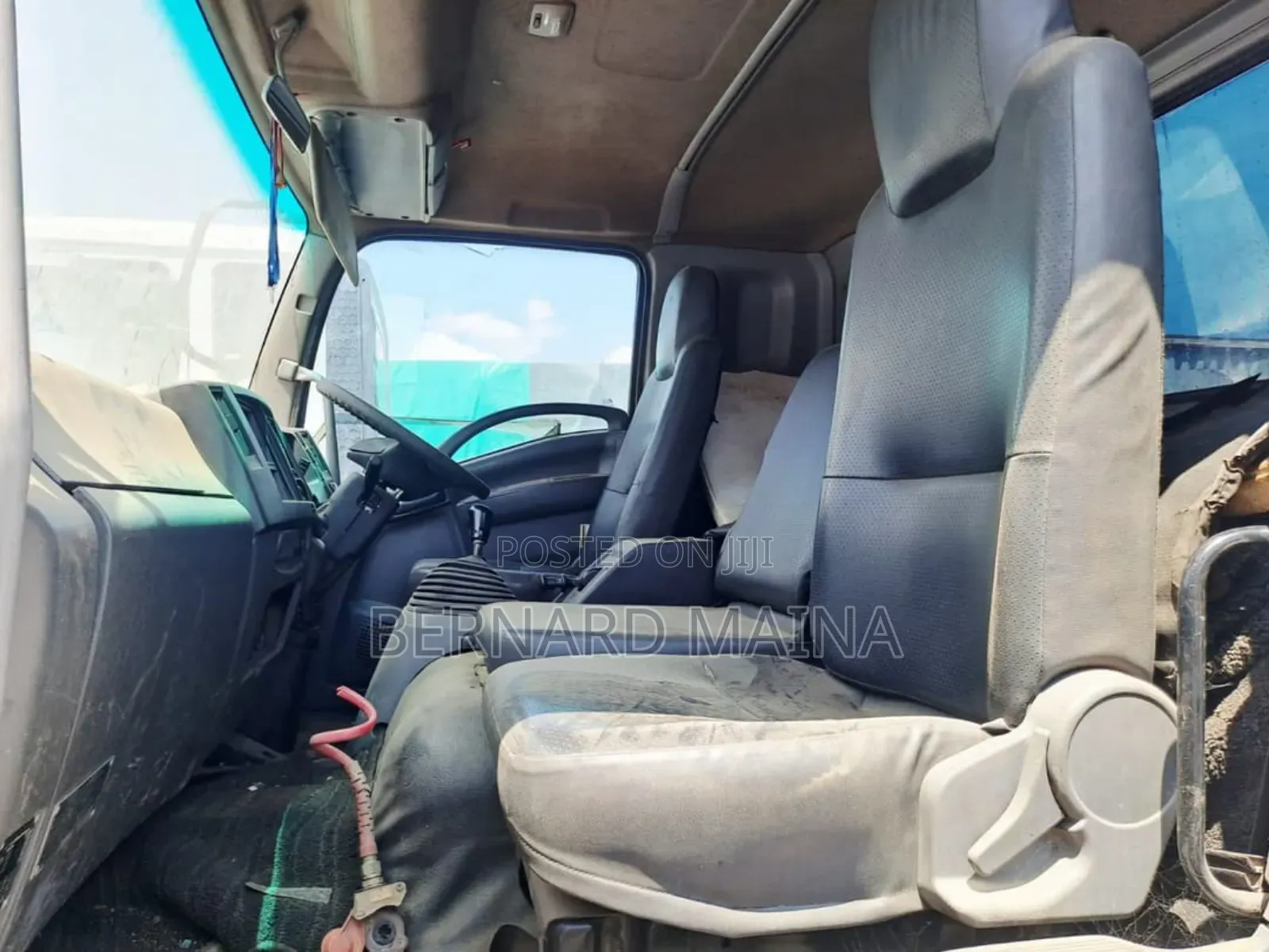 Isuzu ZXS 2020 White