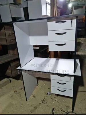 Minimalist Office Study Desk – Clean Design, Maximum Use