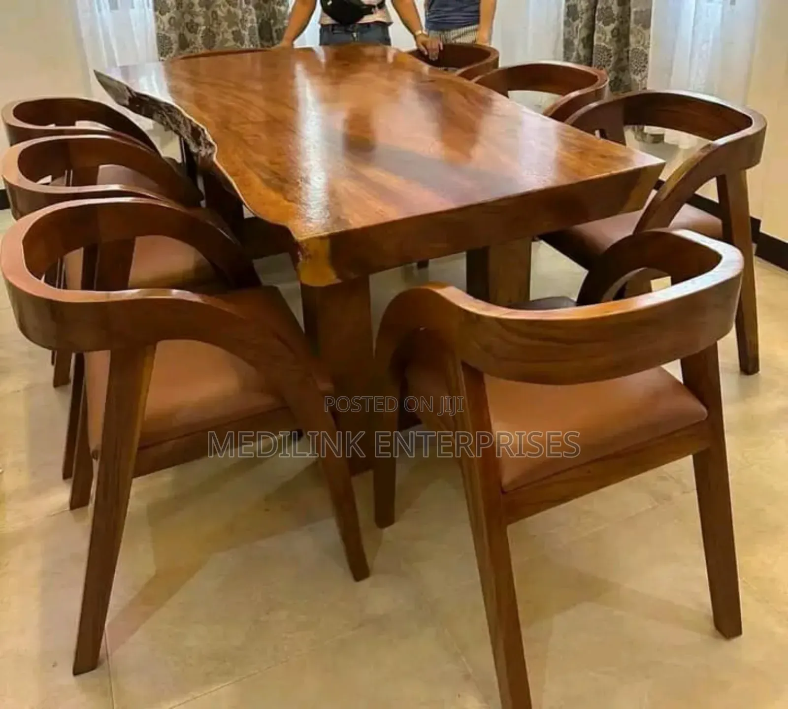 Sudan Teak Amon 6-Seater Dinning Table Set