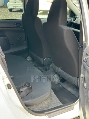 Toyota Probox 1.5 DX Comfort 2WD 2018 White