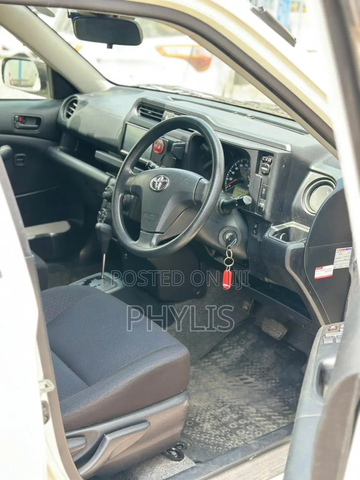 Toyota Probox 1.5 DX Comfort 2WD 2018 White