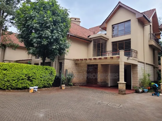 6bdrm Maisonette in Lavington Plus Dsq for rent