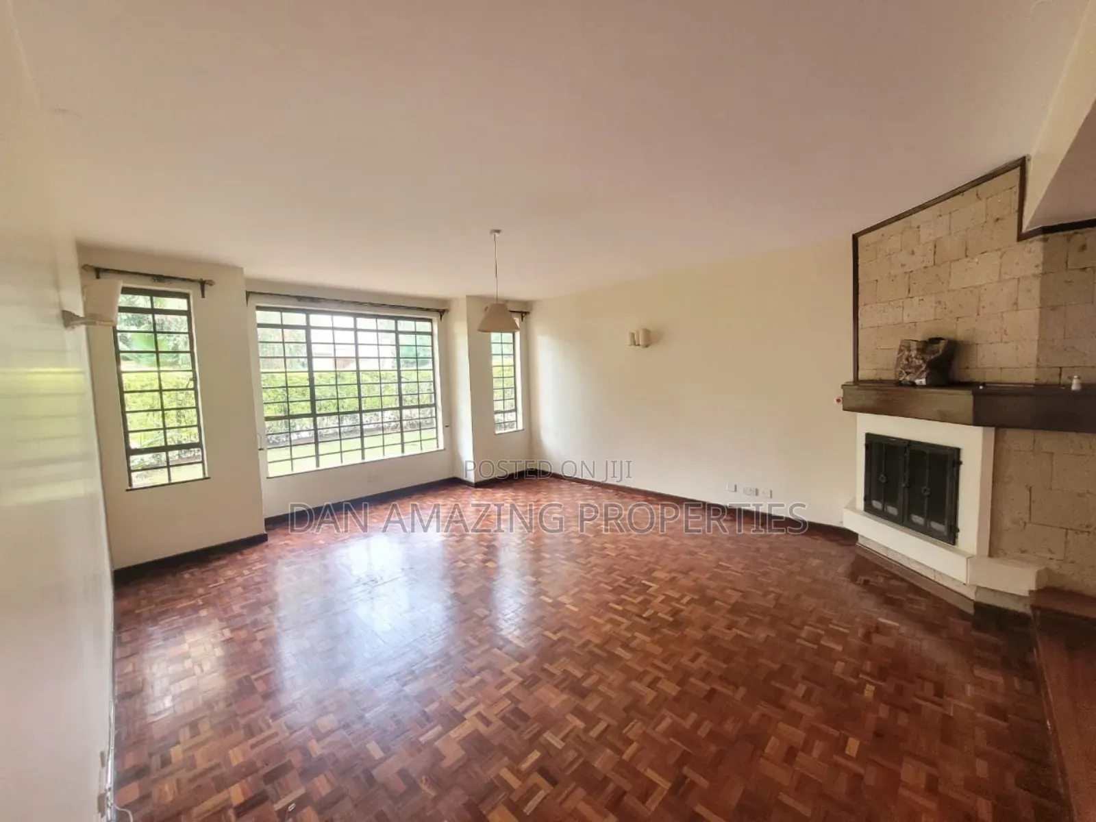 6bdrm Maisonette in Lavington Plus Dsq for rent