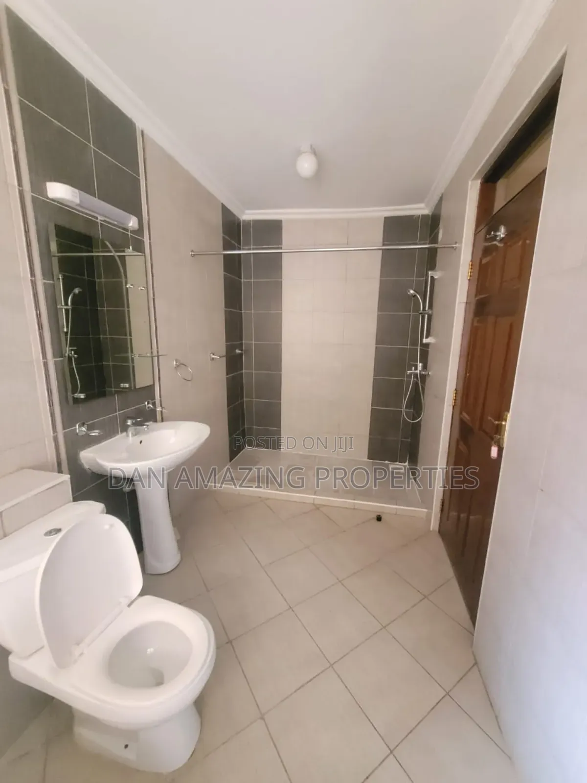 6bdrm Maisonette in Lavington Plus Dsq for rent