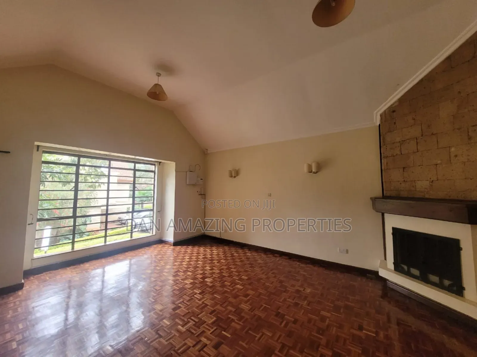 6bdrm Maisonette in Lavington Plus Dsq for rent