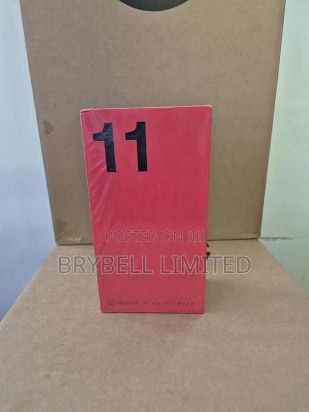 New OnePlus 11 256 GB Green - main view