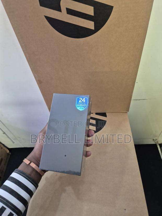 New Samsung Galaxy S10 Plus 128 GB Green - main view