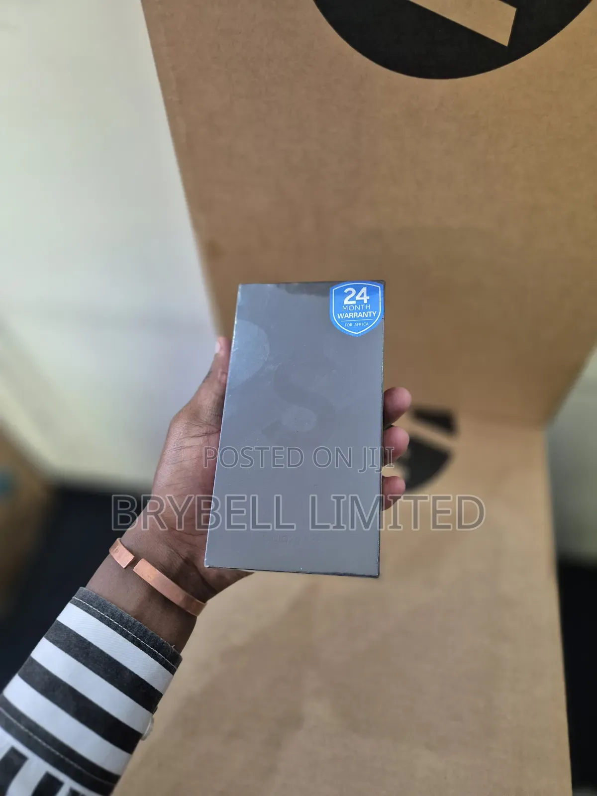 New Samsung Galaxy S22 5G 128 GB Black