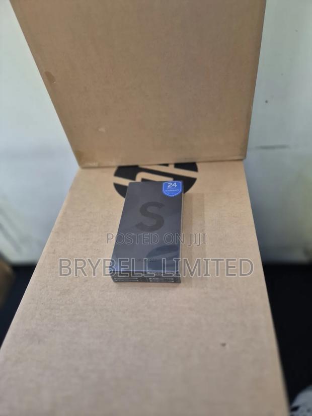 New Samsung Galaxy S22 5G 128 GB Black - thumbnail 5