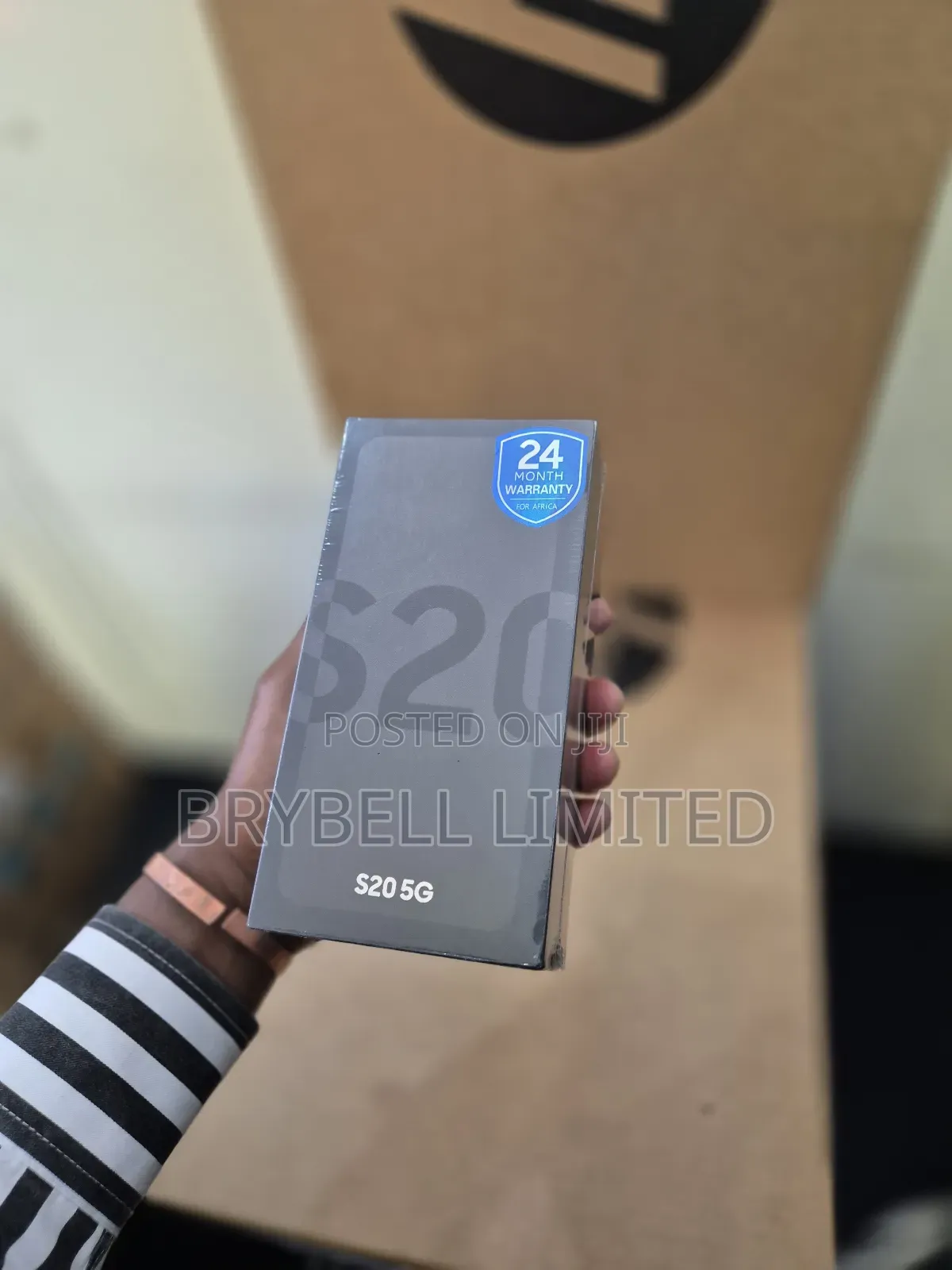 New Samsung Galaxy S20 128 GB Blue